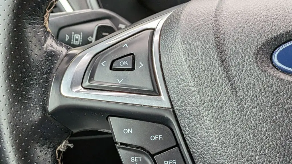 2022 Ford Edge ST