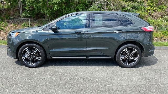 2022 Ford Edge ST