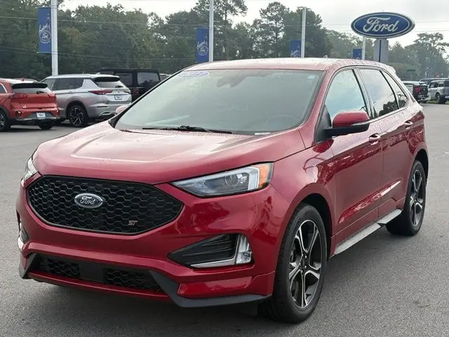 2023 Ford Edge
