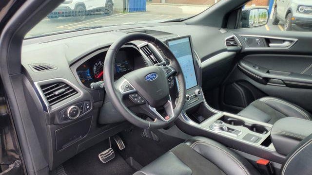 2023 Ford Edge ST