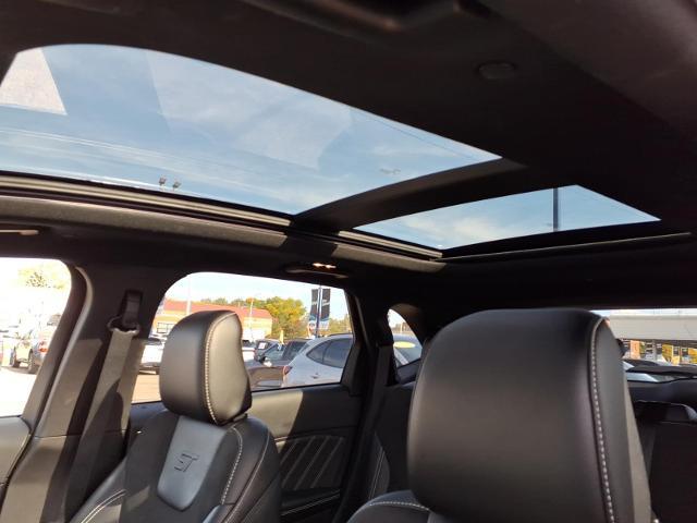2020 Ford Edge - $21,580