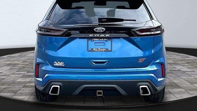 2021 Ford Edge ST
