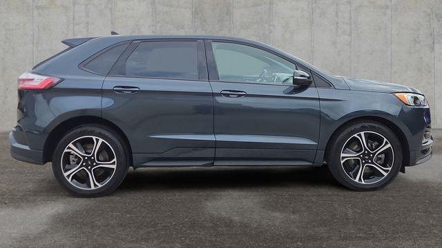 2022 Ford Edge ST