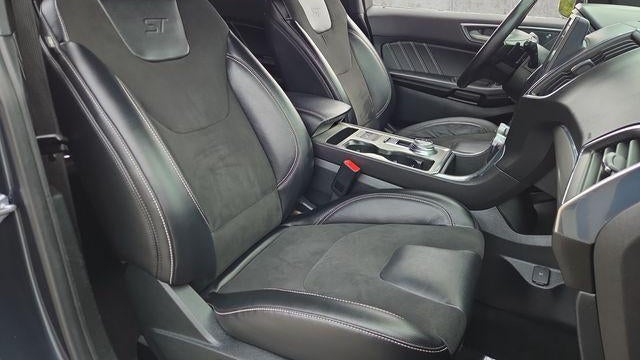 2022 Ford Edge ST