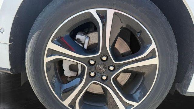 2023 Ford Edge ST