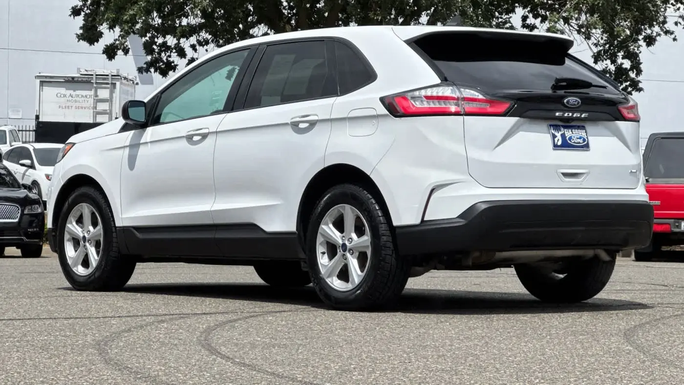 2022 Ford Edge SE