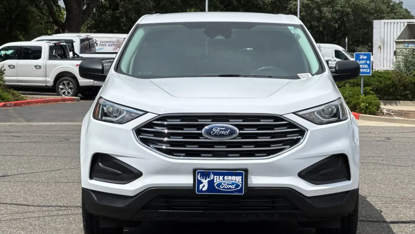 2022 Ford Edge SE