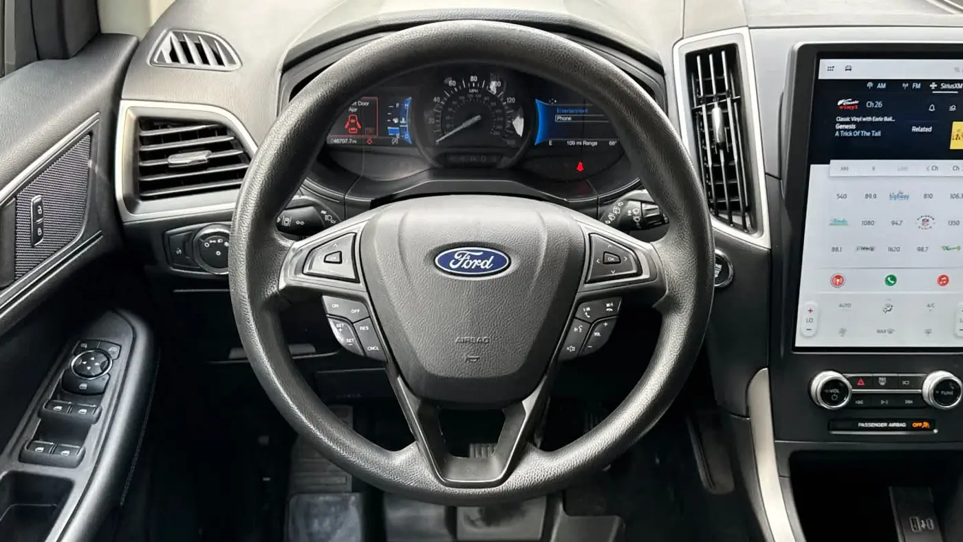 2022 Ford Edge SE