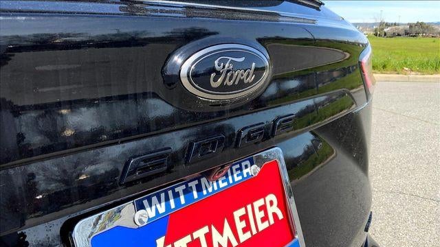 2022 Ford Edge SE
