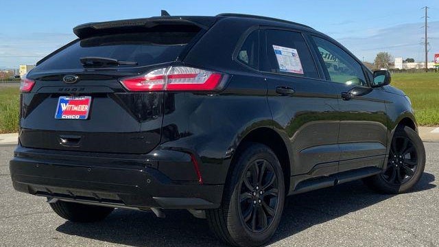 2022 Ford Edge SE