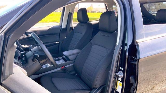 2022 Ford Edge SE