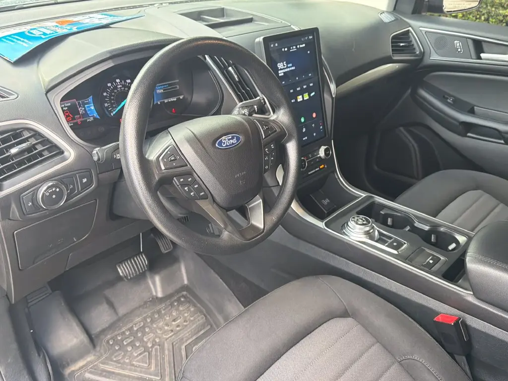 2022 Ford Edge - $22,100