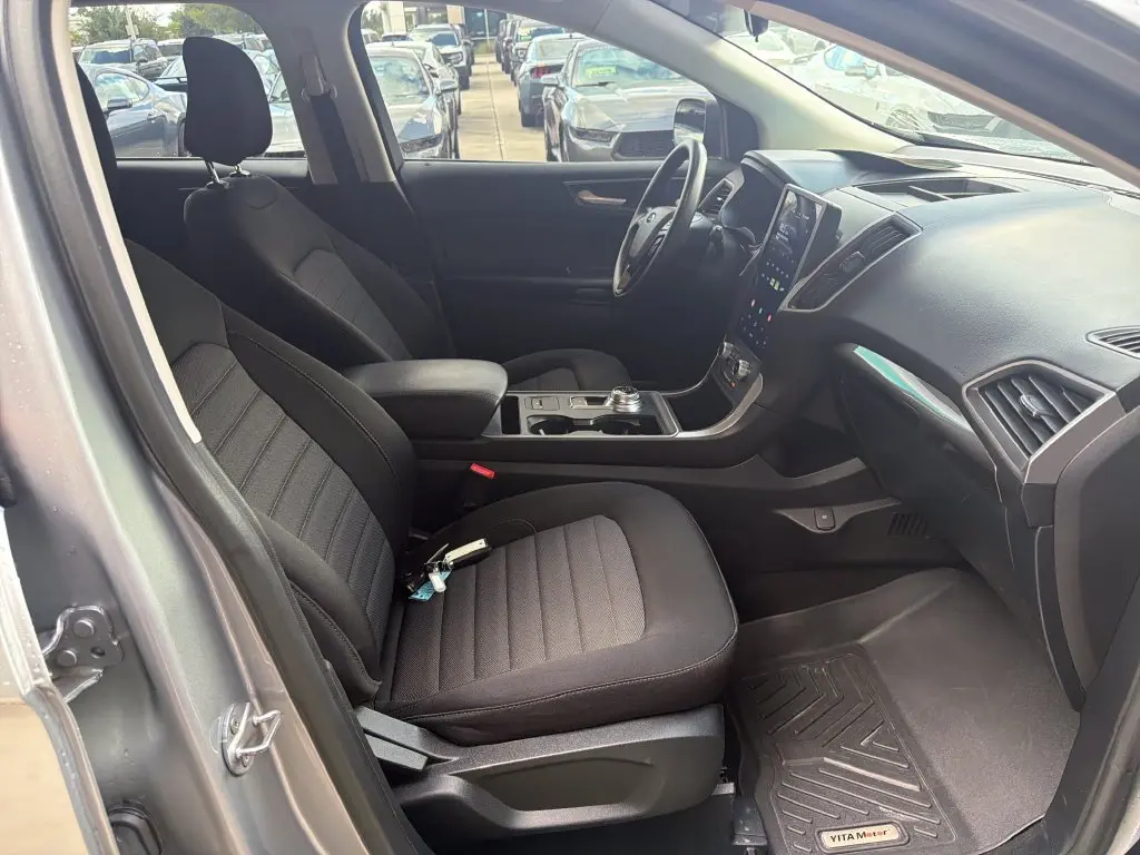 2022 Ford Edge - $22,100