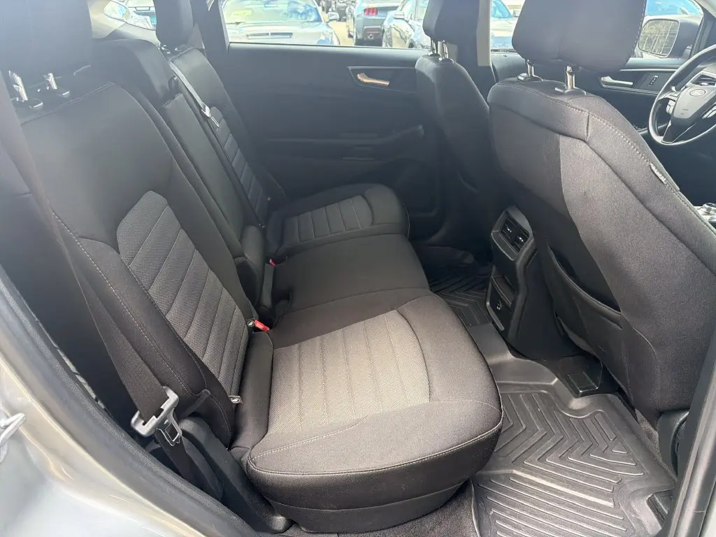2022 Ford Edge - $22,100