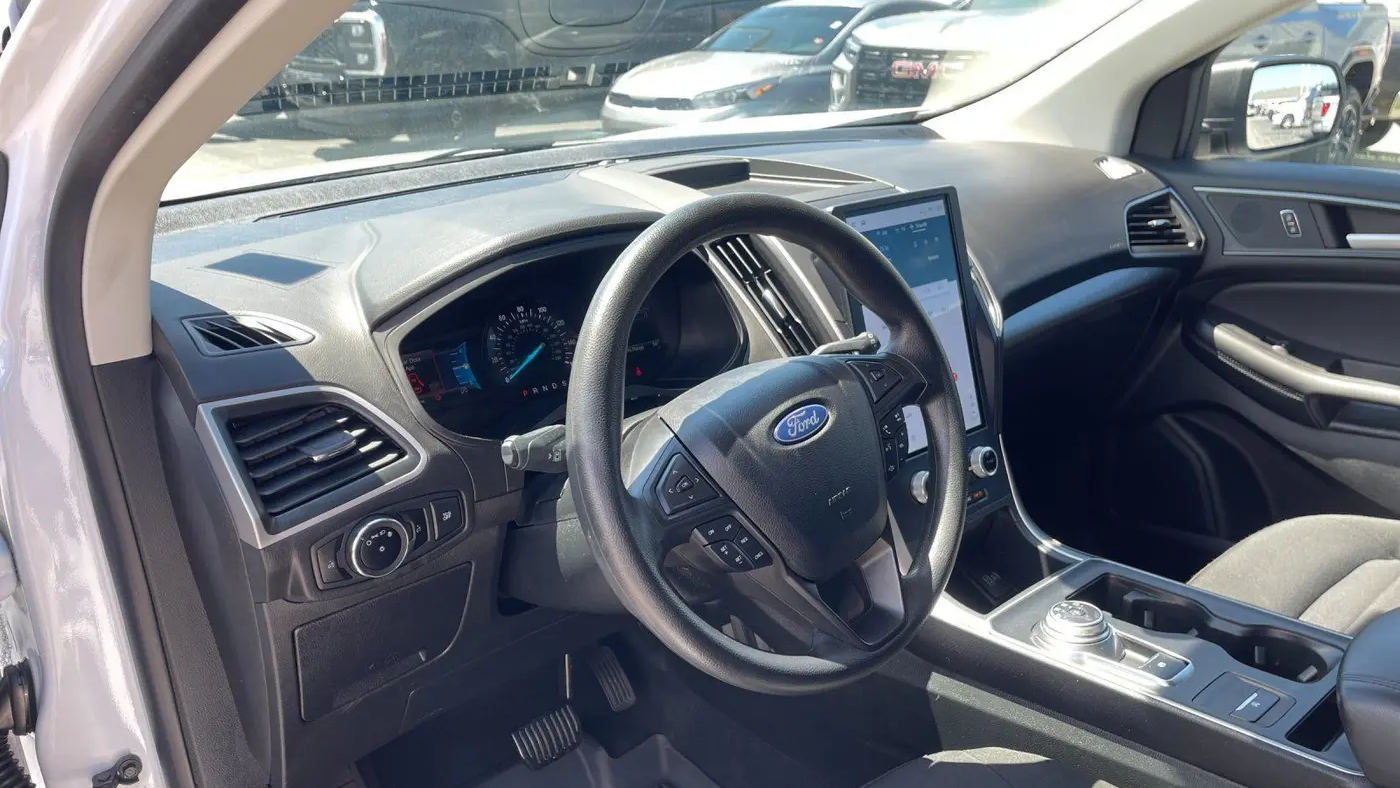 2024 Ford Edge SE