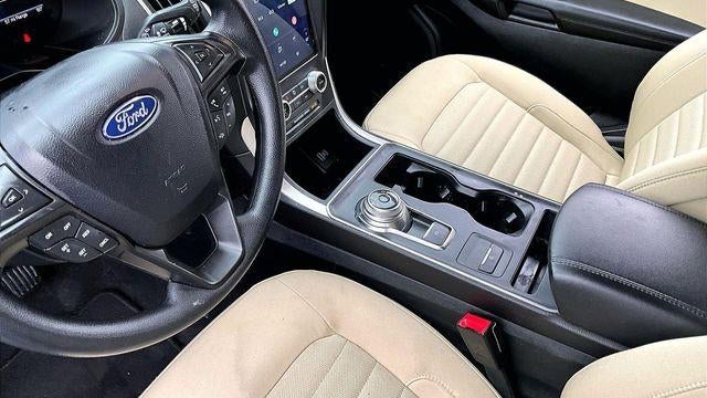 2024 Ford Edge SE