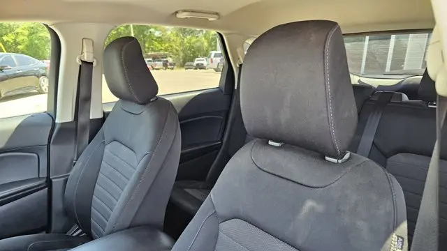 2022 Ford Edge SE