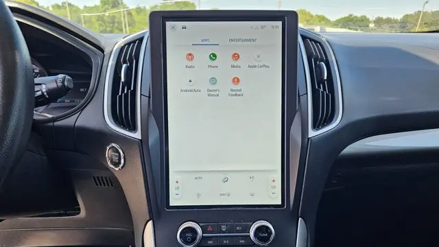 2022 Ford Edge SE