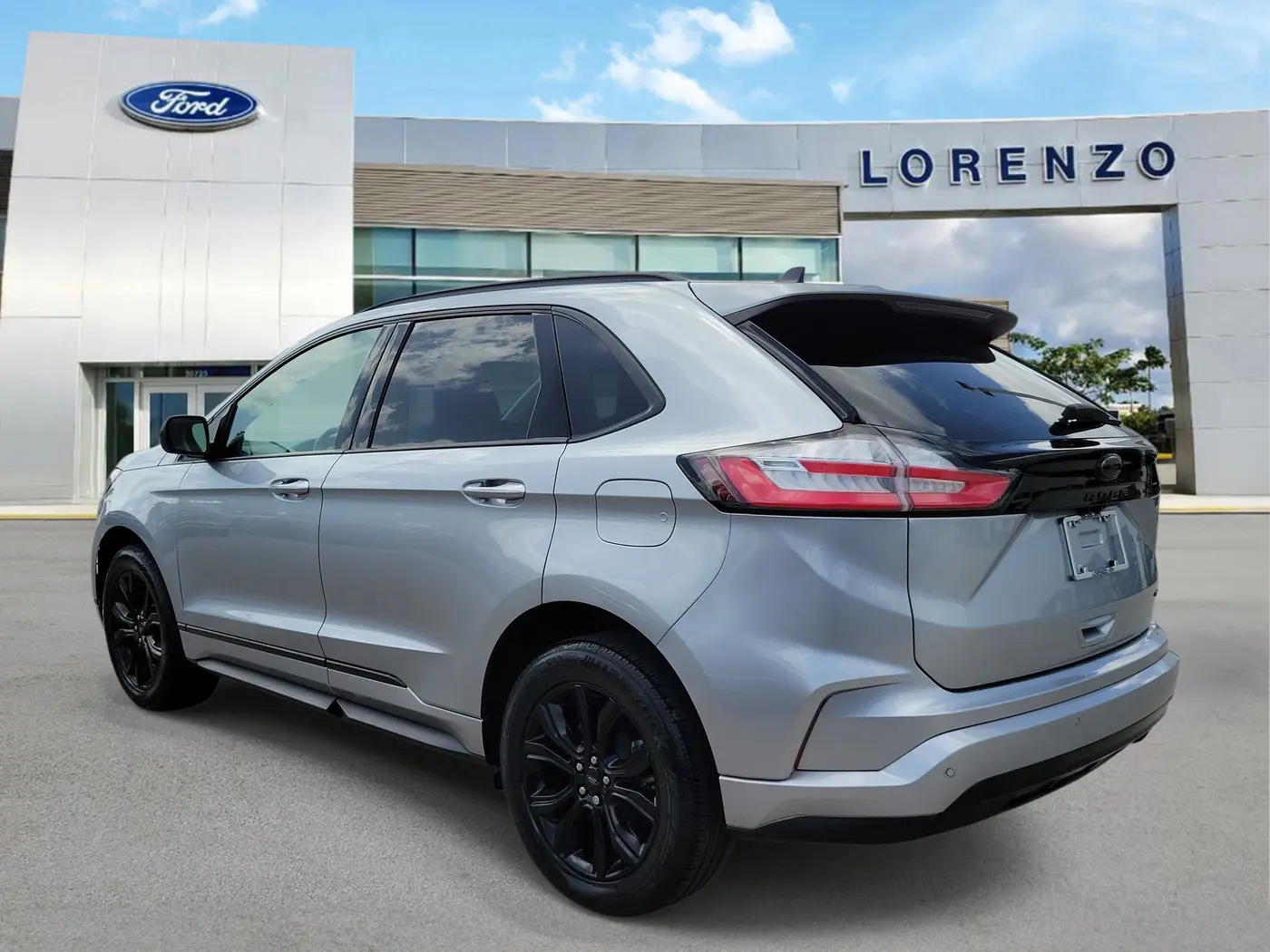 2022 Ford Edge - $17,880