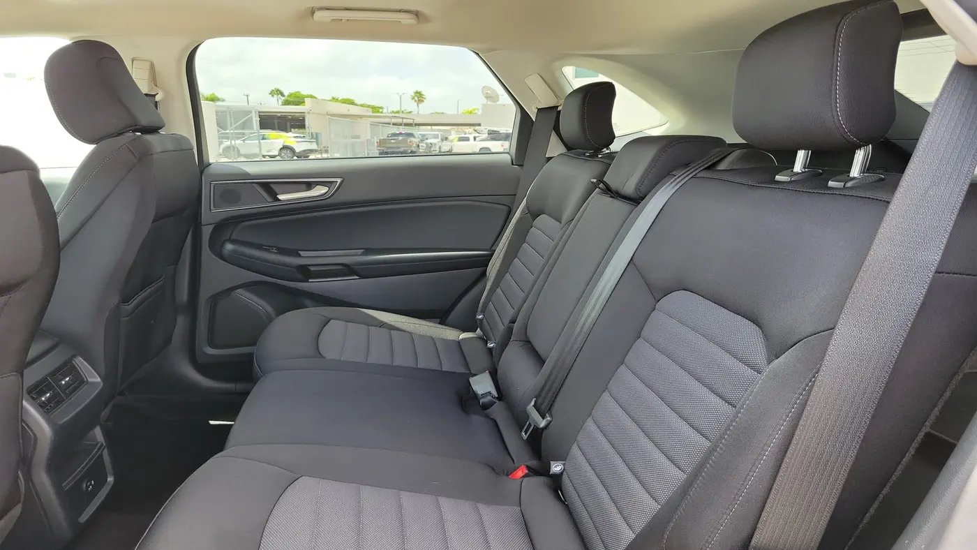 2022 Ford Edge - $17,880
