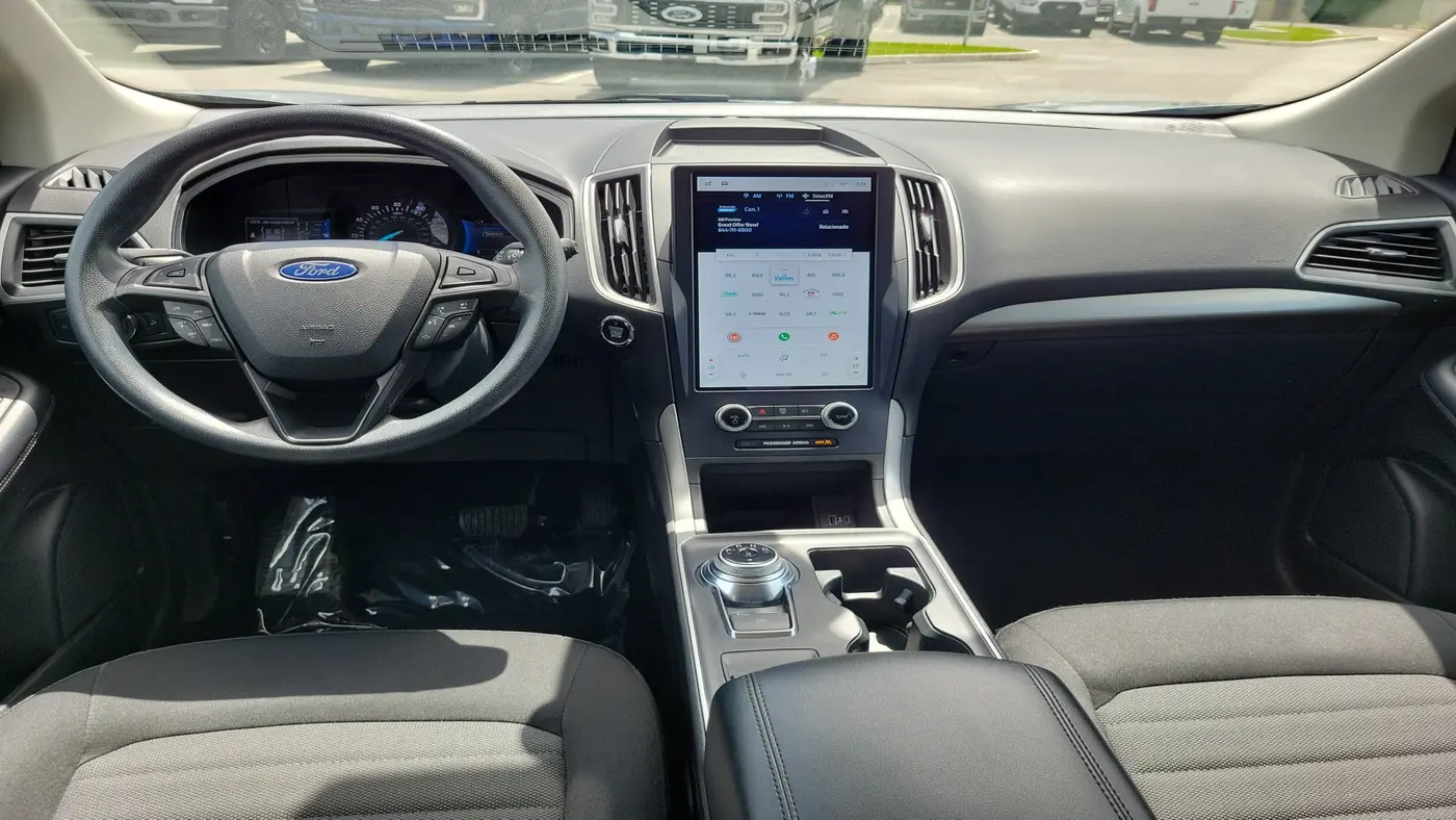2022 Ford Edge - $17,880