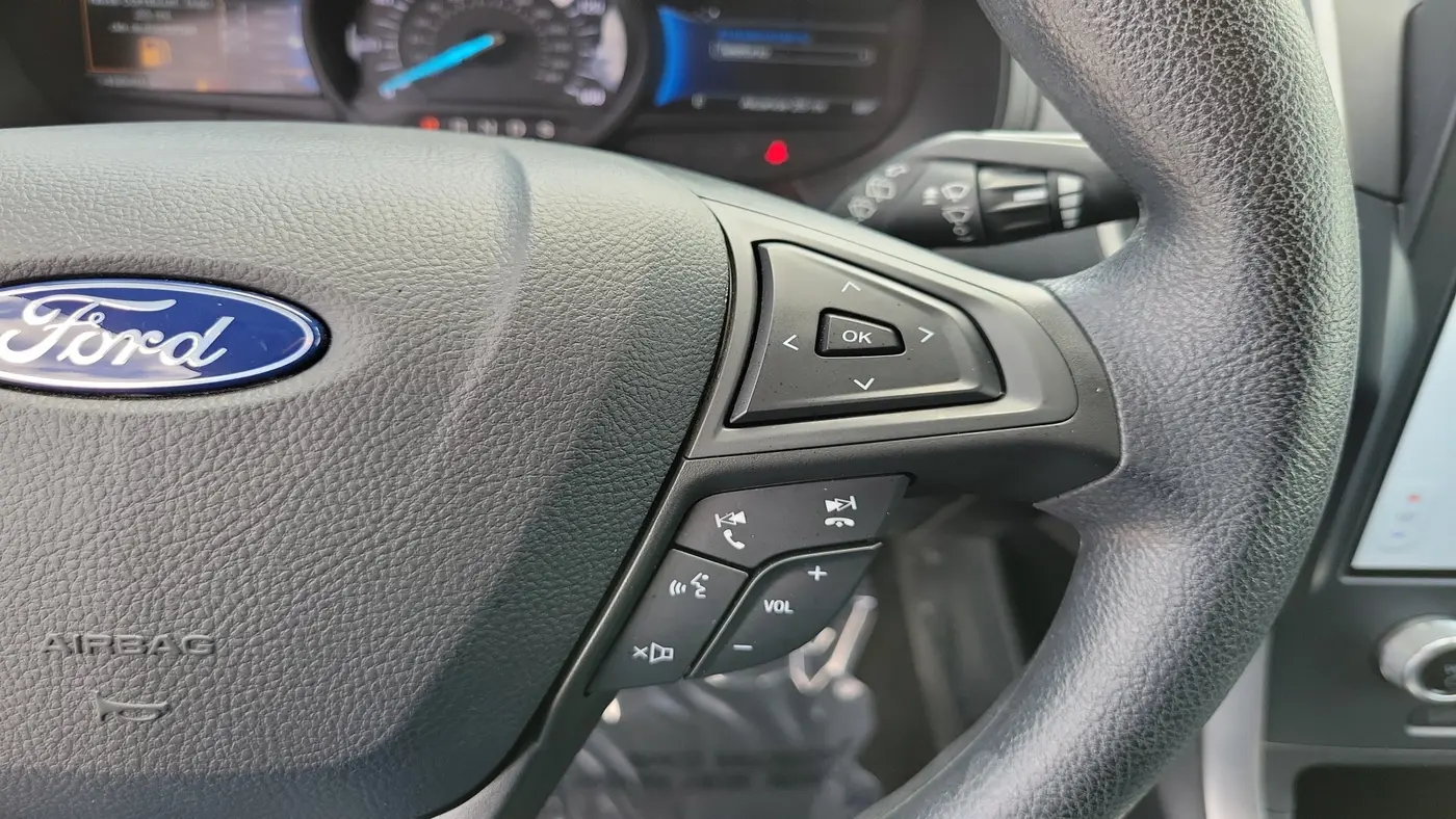 2022 Ford Edge - $17,880
