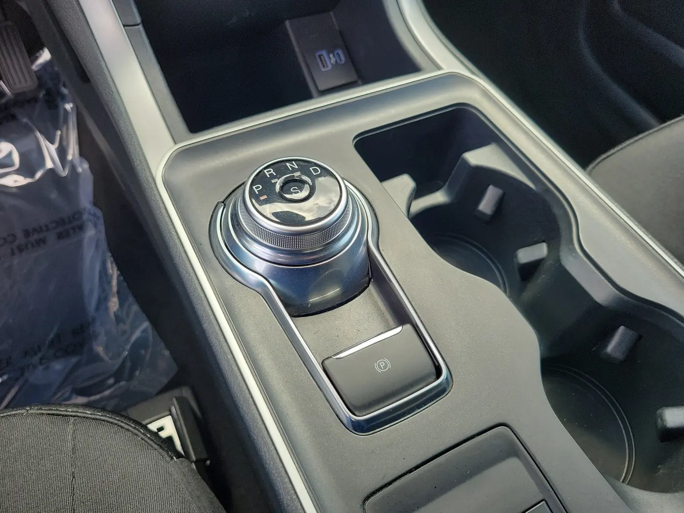 2022 Ford Edge - $17,880
