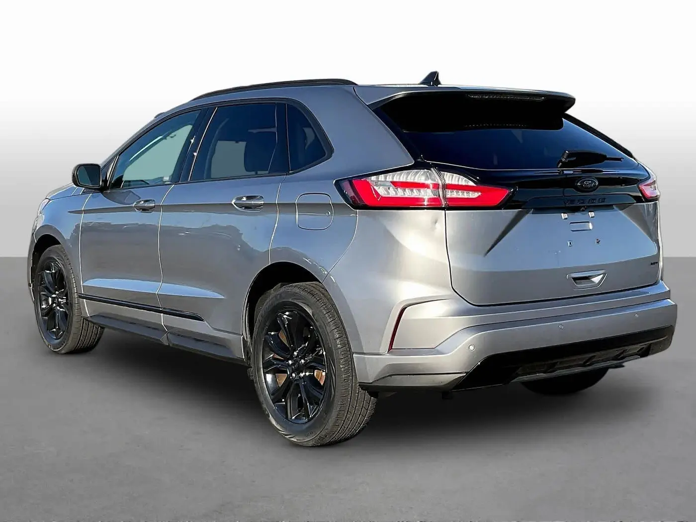 2022 Ford Edge - $19,796