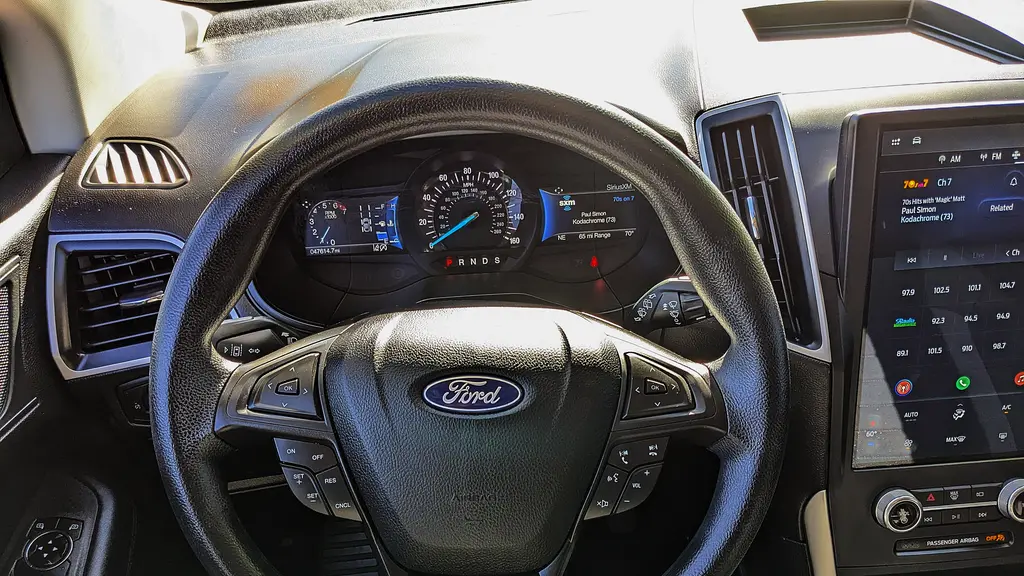 2023 Ford Edge SE