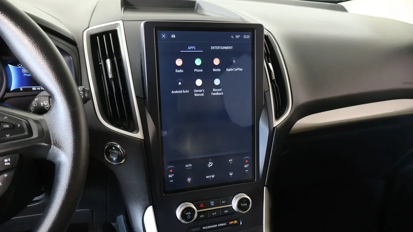 2023 Ford Edge SE
