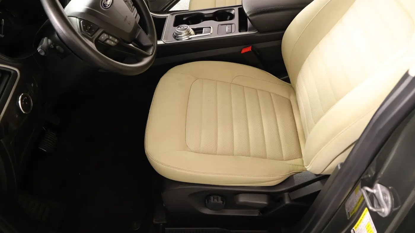2023 Ford Edge SE