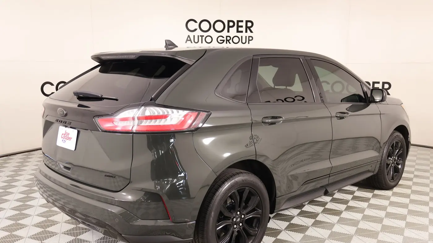 2023 Ford Edge SE