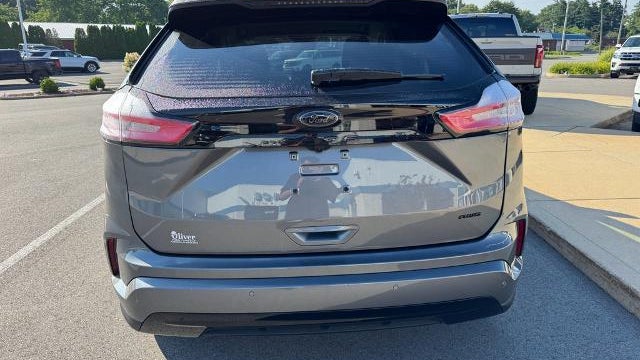 2023 Ford Edge SE