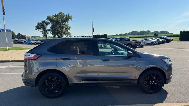 2023 Ford Edge SE