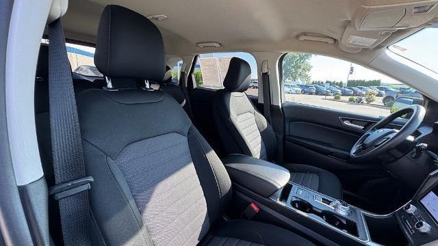 2023 Ford Edge SE