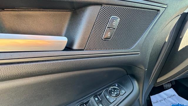 2023 Ford Edge SE
