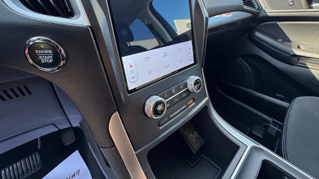 2023 Ford Edge SE