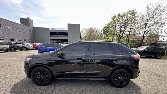 2023 Ford Edge SE