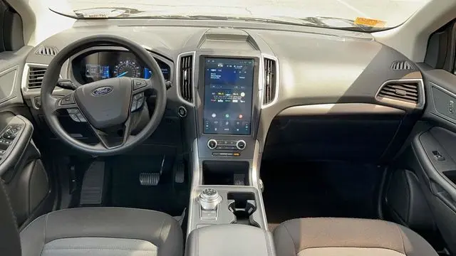 2023 Ford Edge SE