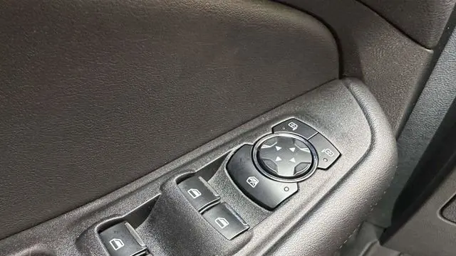 2023 Ford Edge SE
