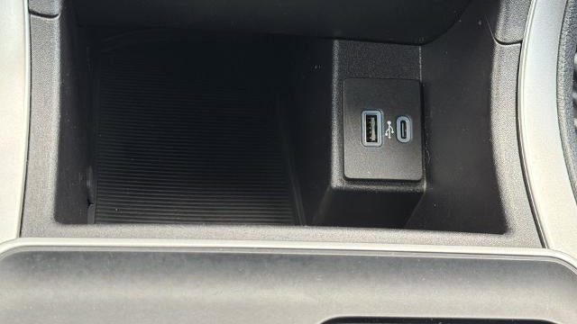 2023 Ford Edge SE