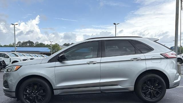2023 Ford Edge SE