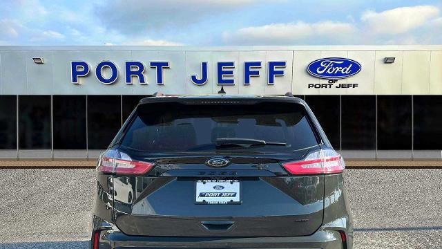 2023 Ford Edge SE