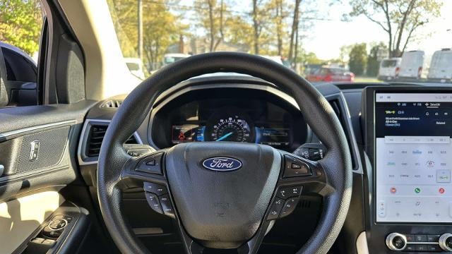 2023 Ford Edge SE