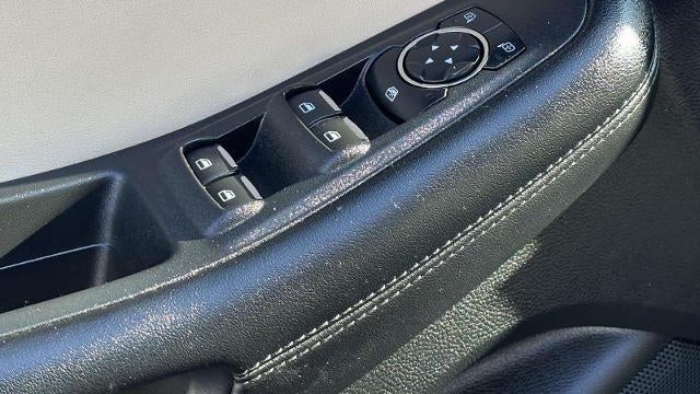 2023 Ford Edge SE