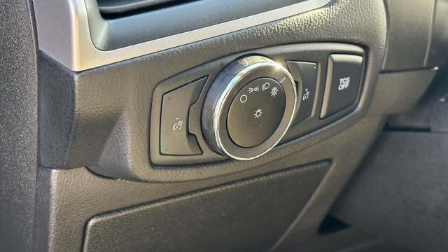 2023 Ford Edge SE