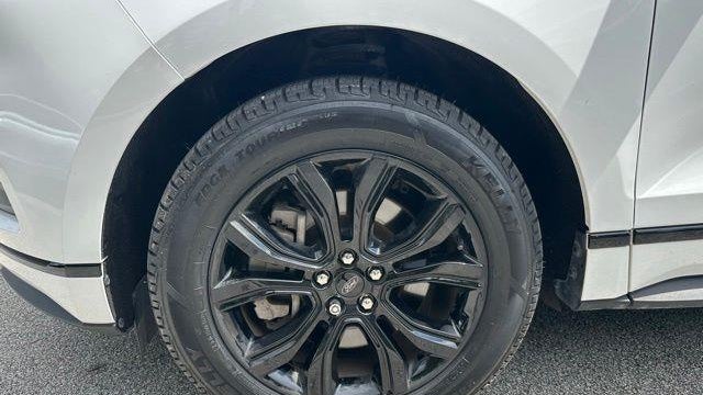 2023 Ford Edge SE