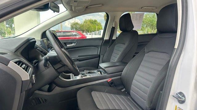 2023 Ford Edge SE