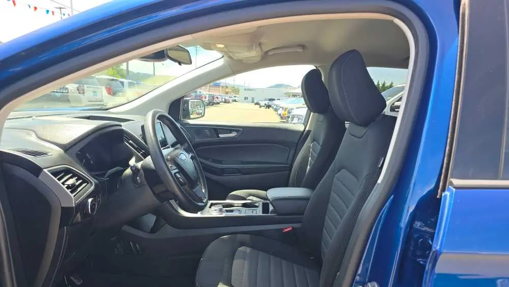 2023 Ford Edge SE