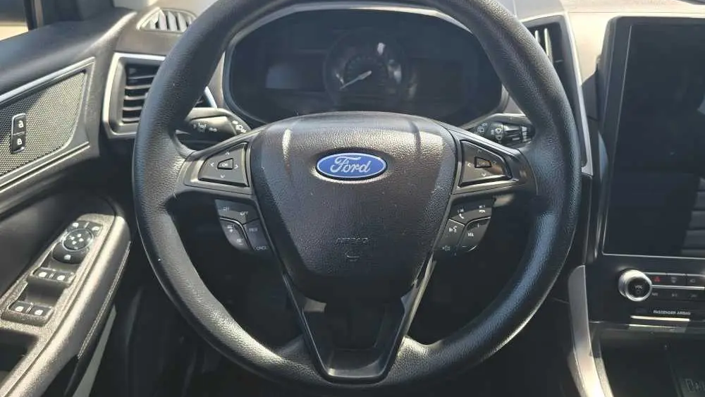 2023 Ford Edge SE